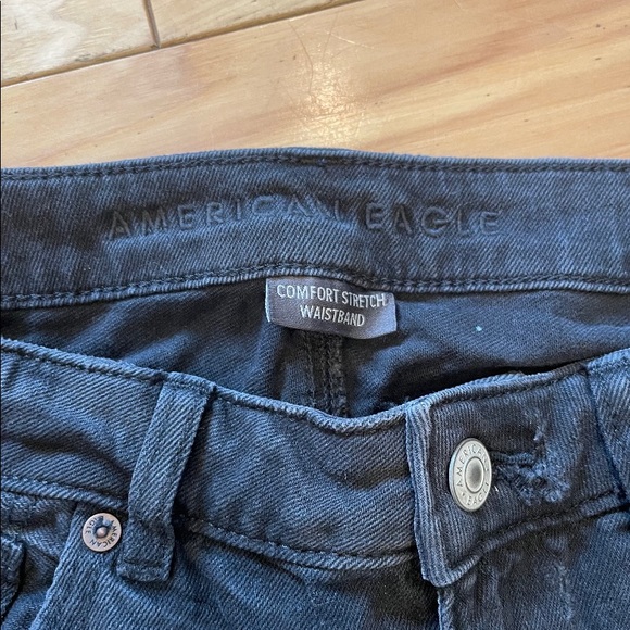American Eagle high wasted shorts! - Picture 3 of 4